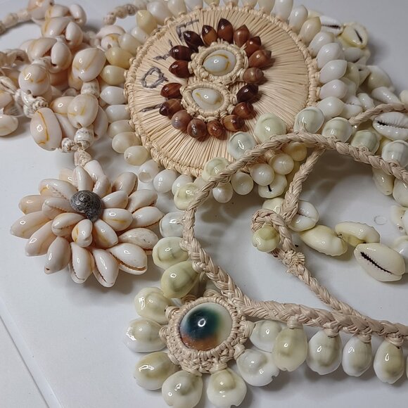 Jewelry - Lot Of 3 Very Awesome Shell Flower Necklaces